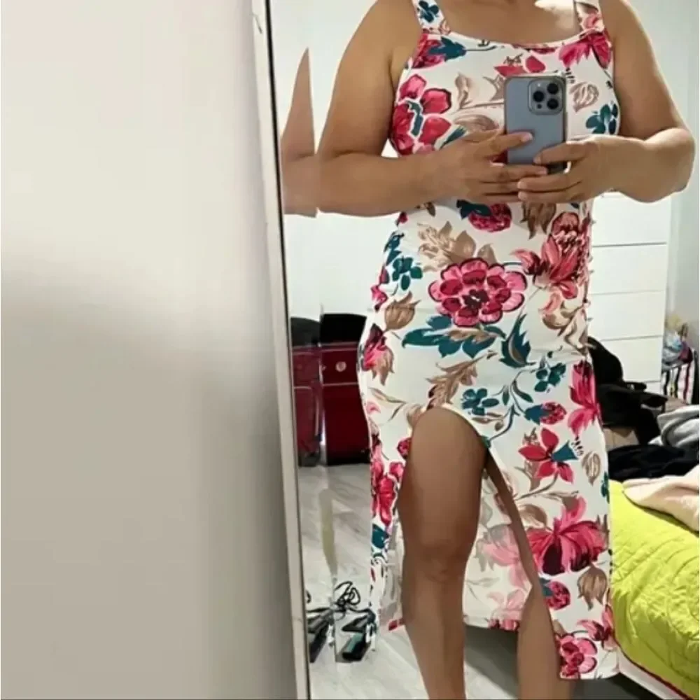 Vibrant floral dress sz small